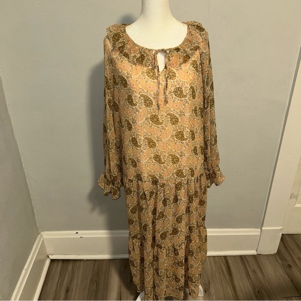 Hayden Paisley Long Sleeve Dress in Gold and Brown